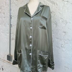LILYSILK Satin Pajama Top and bottoms in Sage Green size MEDIUM